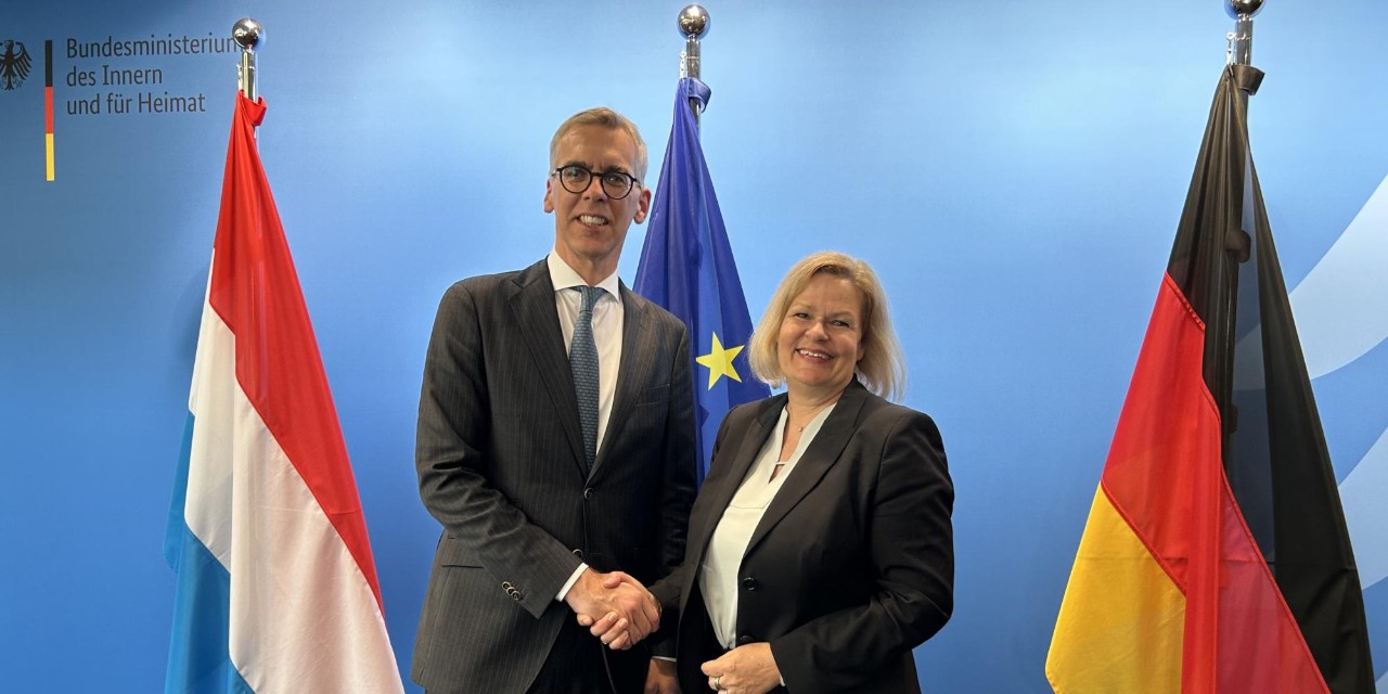 (v.l.n.r.) Léon Gloden, Minister für innere Angelegenheiten, Nancy Faeser, Bundesinnenministerin